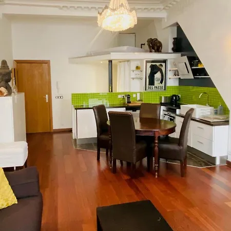 1 Bed Sleeps 4 Mezzanine -wifi -tv * Paris